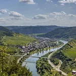 Vendégház Weinhaus Hirschen Bruttig-Fankel