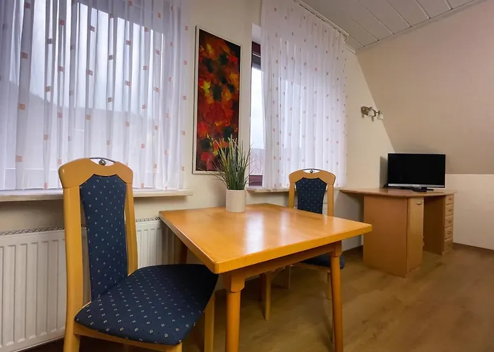 게스트하우스 Weinhaus Hirschen